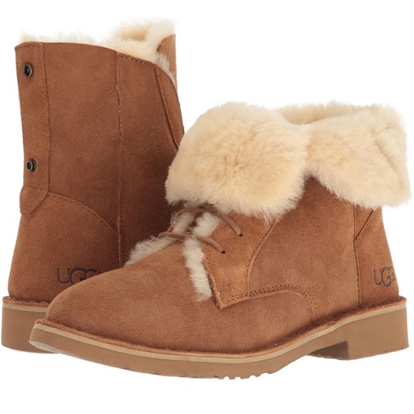 UGG Shoes - Uggs Quincy Boot- Chestnut size 9